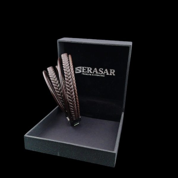 Serasar Schmuckaccessoire – modernes Design & elegante Präsentation Schmuckaccessoire von Serasar – stilvolles Designobjekt in hochwertiger Präsentationsbox, ideal als Geschenk oder Statement-Piece