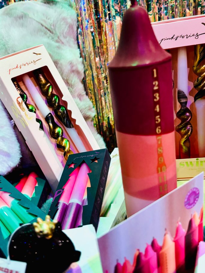 „Geschenkideen – BSix® Conceptstore“ „Geschenkset mit farbenfrohen Produkten in schicker Geschenkverpackung im BSix® Conceptstore