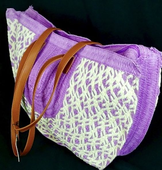 Tasche Netzoptik Mehrfarbig Tasche in Netzoptik mit Trageriemen